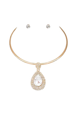 Omega Pave Pendant Necklace Set in Gold